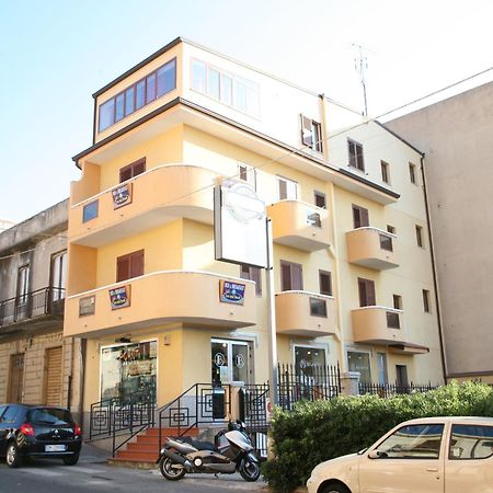 Sun And Beach Catona Di Reggio Calabria Ngoại thất bức ảnh